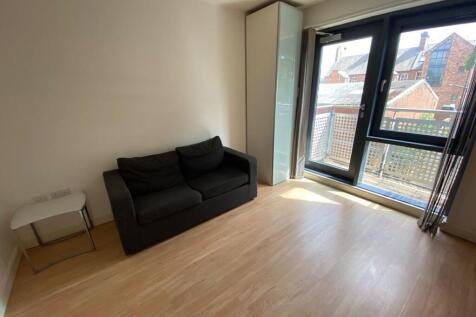 Lounge/Bedroom/Kitchen