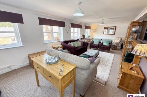 Open Plan Kitchen Living Area