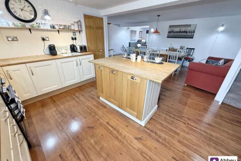 Open Plan Kitchen Living Area