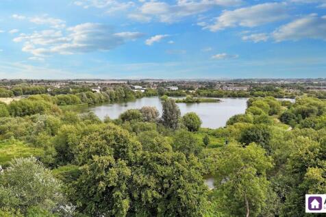 Stunning Local Area