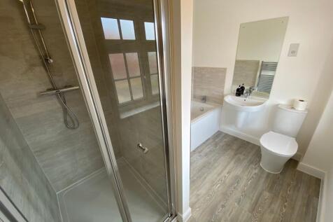 Bedroom 1 Ensuite