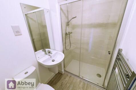 Bedroom 2 Ensuite