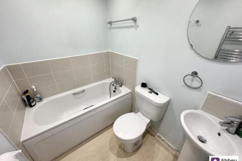 Bathroom (Bottom Floor)