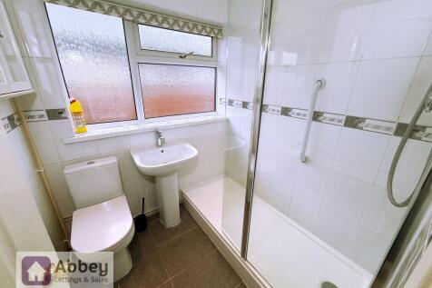 Family Shower Room
