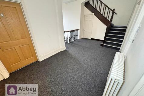 1st Floor Landing to Room