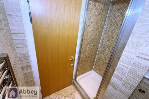 Bedroom 3 Ensuite