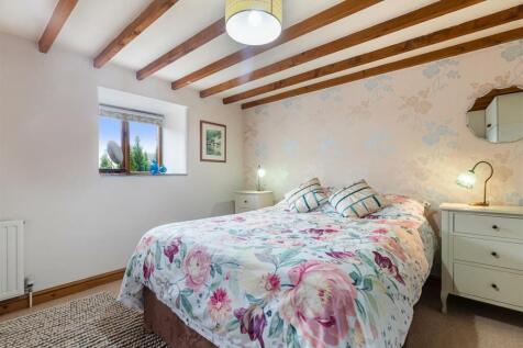 A10 - Carew Barn - 230414.jpg