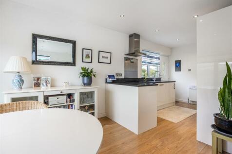 A17 - 31 Churchfields Dartmouth - 240430.jpg