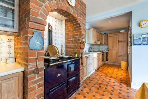 A22 - Strete, Wayside - 240403.jpg