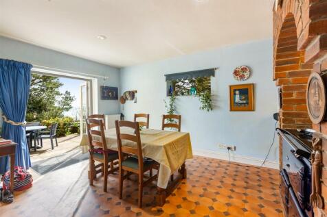 A23 - Strete, Wayside - 240403.jpg