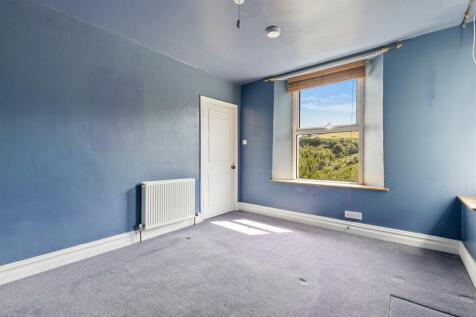 A12 - 23 Fairview Road Dartmouth, Top Flat - 24082