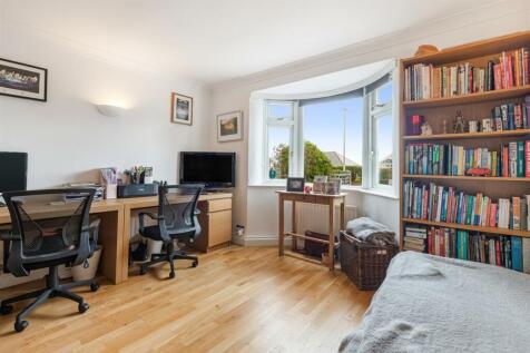 20 Bed 5 Home Office Pathfields Dartmouth - 230720