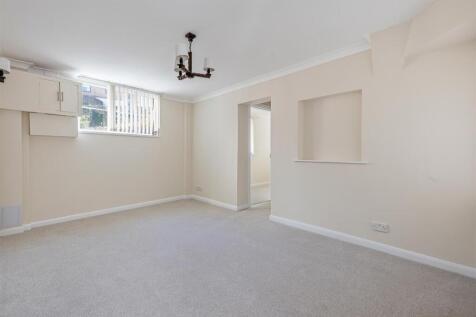 A03 - Curlew, Kingswear, Longford Cottage, Priory 