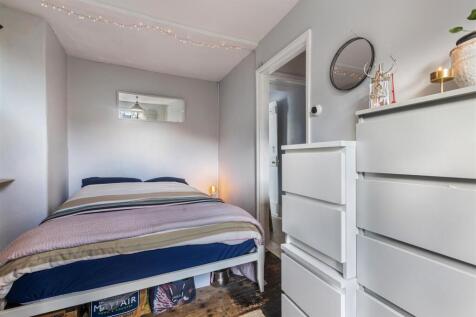 A14 - 37 Crowthers Hill Dartmouth - 250130.jpg
