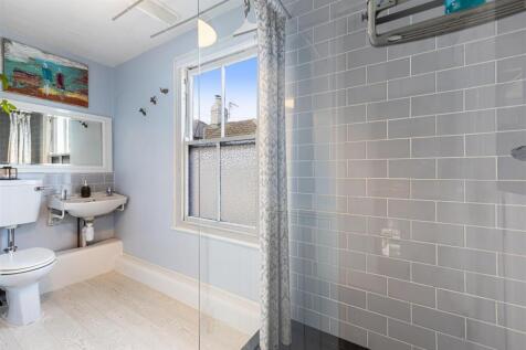 A16 - 37 Crowthers Hill Dartmouth - 250130.jpg