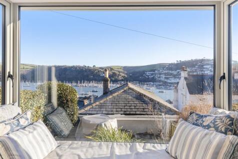 A09 - 44 Above Town Dartmouth - 250130.jpg