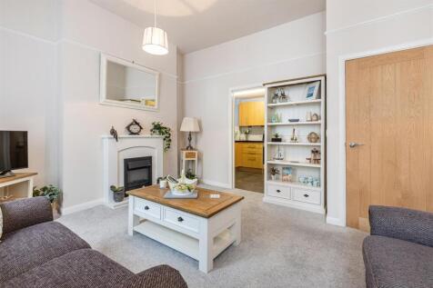 A05 - 18 Fairfax Place Dartmouth, Flat 1 - 250207.