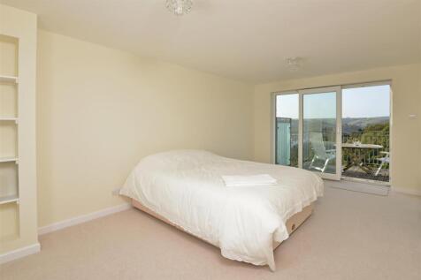 5Britannia Bedroom 2.JPG