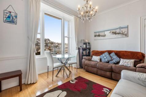 A07 - Flat 2 Dartview 38 Newcomen Road Dartmouth -