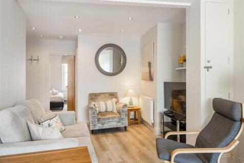 A14 - 11A Smith Street Dartmouth - 240411.jpg