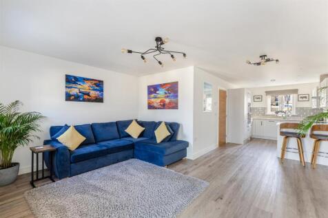 A07 - 24 Cotton Road Dartmouth - 231103.jpg