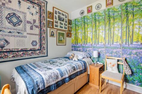 A09 - Ground Floor Flat 23 Church Road Dartmouth -