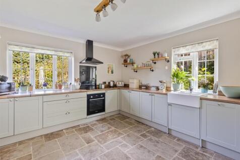 A08 - 1, Dartmouth, Little Meadow Cottages Capton 