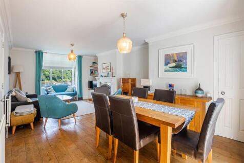 A14 - 43 Sandquay Road Dartmouth - 250617.jpg