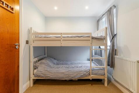 A11 - 6 Endsleigh Court, Stoke Fleming - 251111.jp