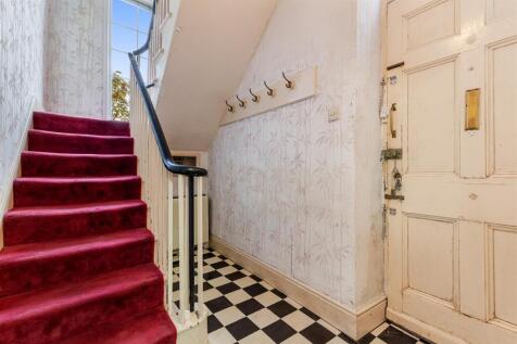 A19 - 18 South Ford Road Dartmouth - 251112.jpg