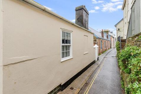 A02 - 18 South Ford Road Dartmouth - 251112.jpg