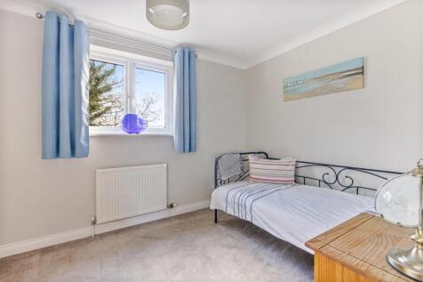 A17 - 7 Oakwood Close Dartmouth - 251118.jpg