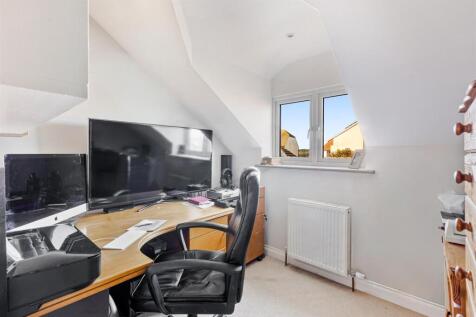 A14 - 7 Oakwood Close Dartmouth - 251118.jpg