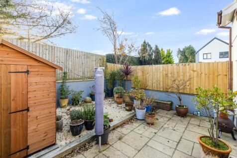 A05 - 7 Oakwood Close Dartmouth - 251117.jpg