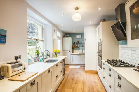 109_Victoria_Rd_Claire_Gillo_Photography-4447.jpg