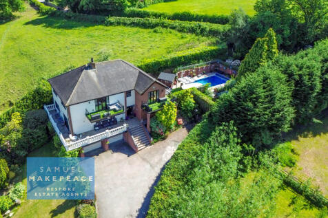 Seven Bedroom Detached for Sale in a Serene Locat
