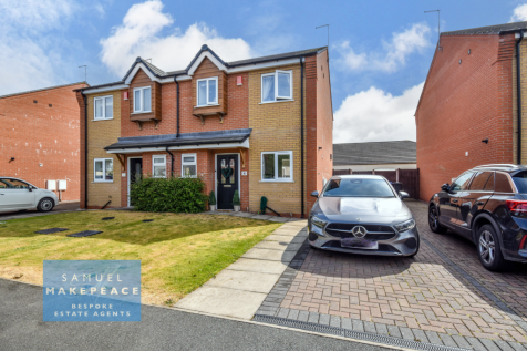 Three Bedroom Semi-Detached Property on Sought Af