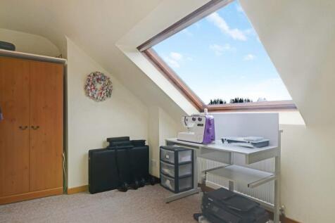 Bedroom/Hobby room
