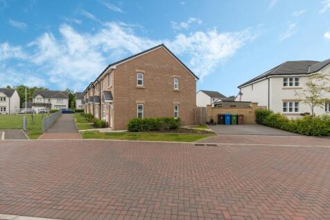 Sideview / driveway 