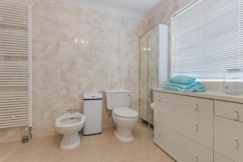 Ensuite Bathroom
