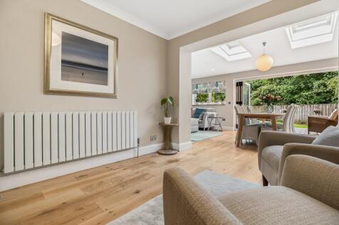 Dining/family room