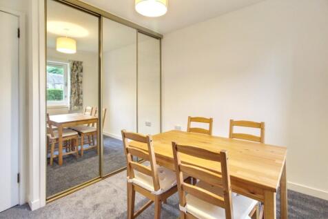 Dining Room / bedroom 2 