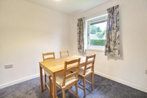 Dining Room / bedroom 2