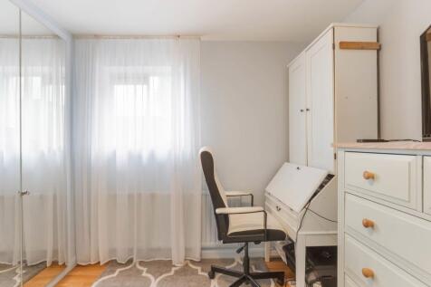 Office/Bathroom