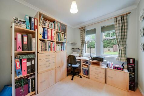 Bedroom/Office