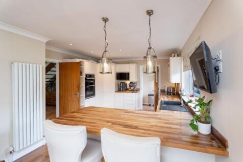 Breakfast bar