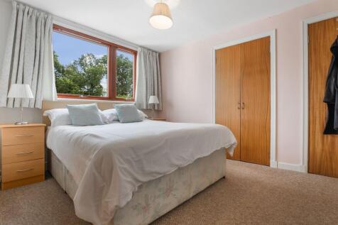 BedroomBedroom