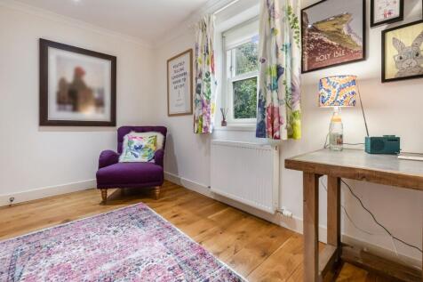 Downstairs bedroom 6/ Home Office