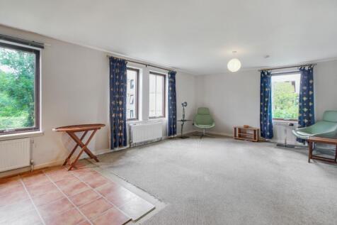 Kitchen/ Living Room