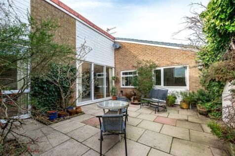 Side Courtyard